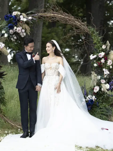 38jiejie  三八姐姐｜Han Geng and Celina Jade Held Traditional Wedding in New  Zealand