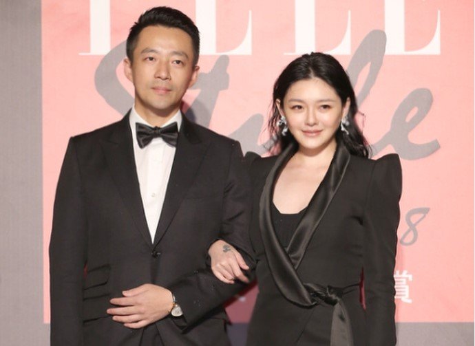 Barbie Hsu and her ex Wang Xiaofei in happier times