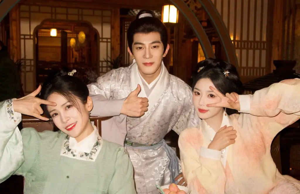 Blossom supporting cast