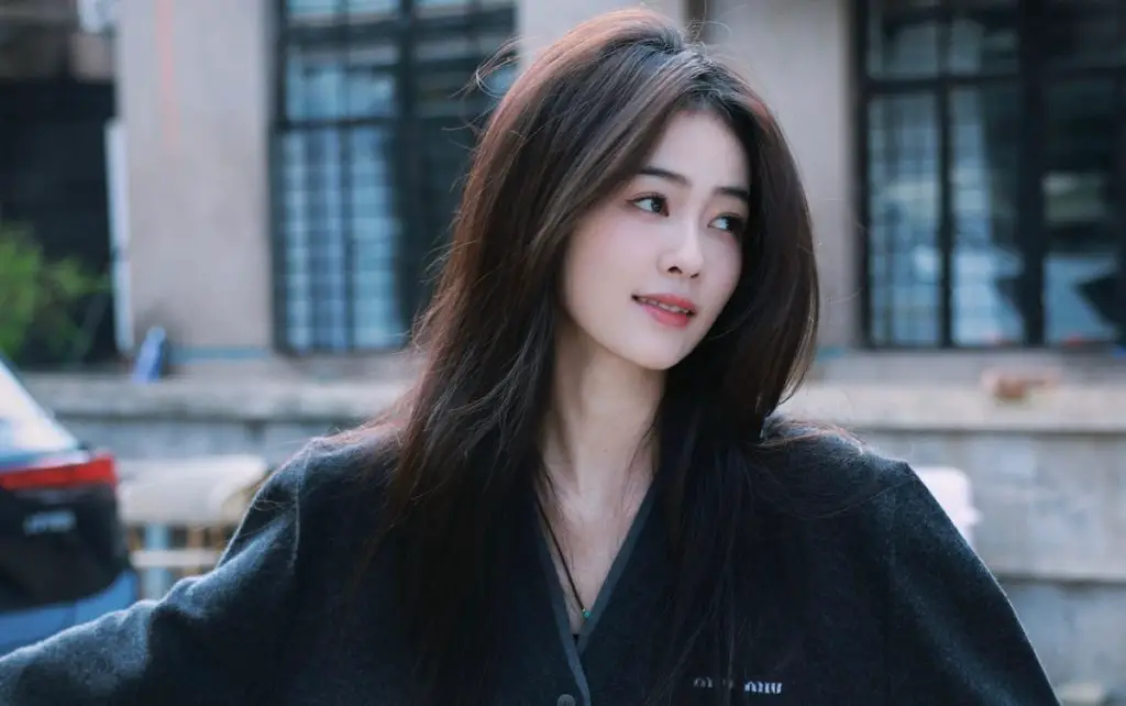 Bai Lu Studio Confirms She’s Single Following Relationship Rumors