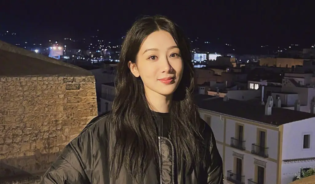 Yang Zi's Team Strikes Back Against Defamation: Social Media Apology Sparks Outrage